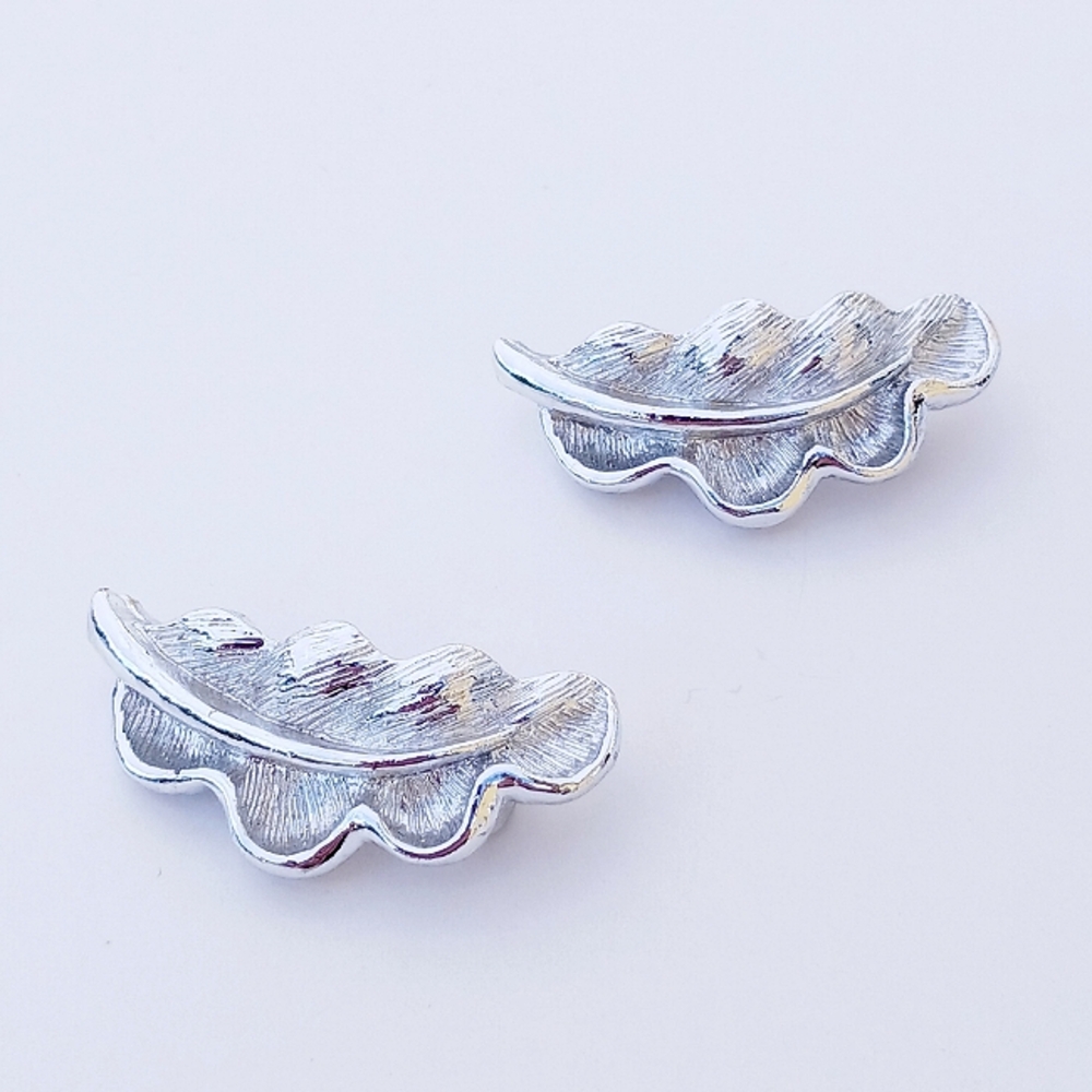 Twin Pins Falling Leaf Signed Gerry's brooch silvertone autumn nature